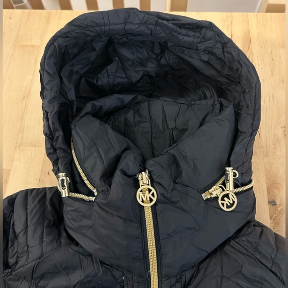 Michael Kors packable down full jack with zip hood, Size: XS, Color: Black - Picture 3 of 6